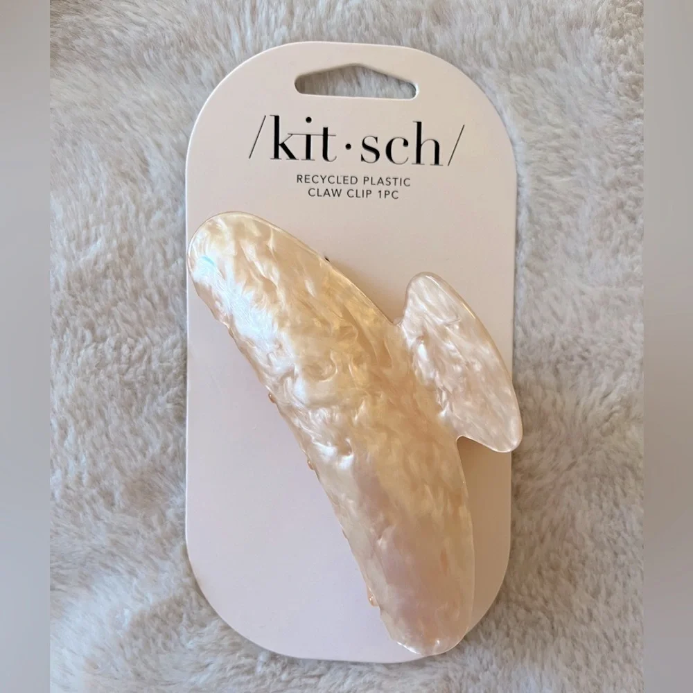 2/$20 ✨NWT Kitsch Blush Pink Marble Claw Clip Eco-Friendly